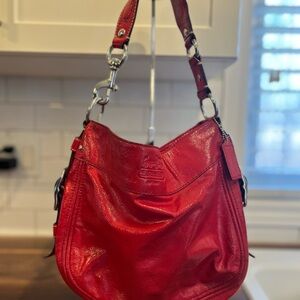 COACH ZOE HOBO TOTE BAG PURSE RED PATENT LEATHER